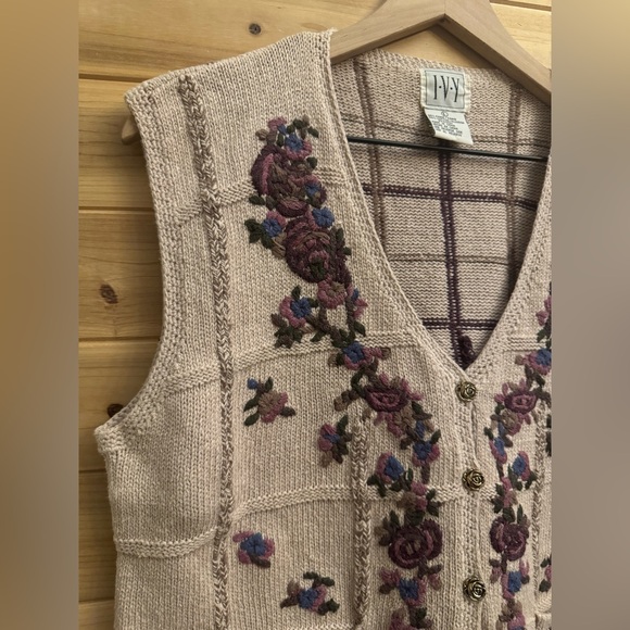 Vintage Ivy Large Embroidered Floral Rose Sweater Vest Cottagecore Grandma Fall - Picture 4 of 10